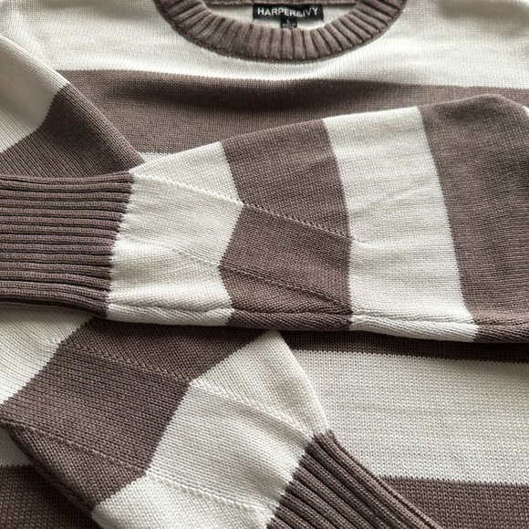 New with tags Women’s (large) sweater - Picture 4 of 8